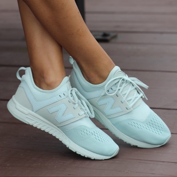 New Balance Shoes - New Balance Unisex Mint Green REVLite sneakers New Balance Shoes - New Balance Unisex Mint Green REVLite sneakers